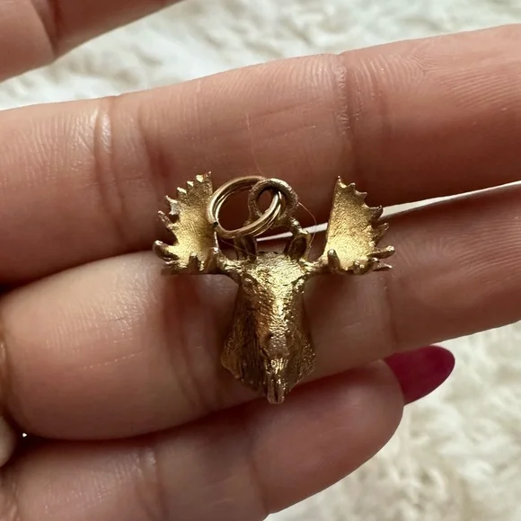 10k charm or pendant - Picture 2 of 3